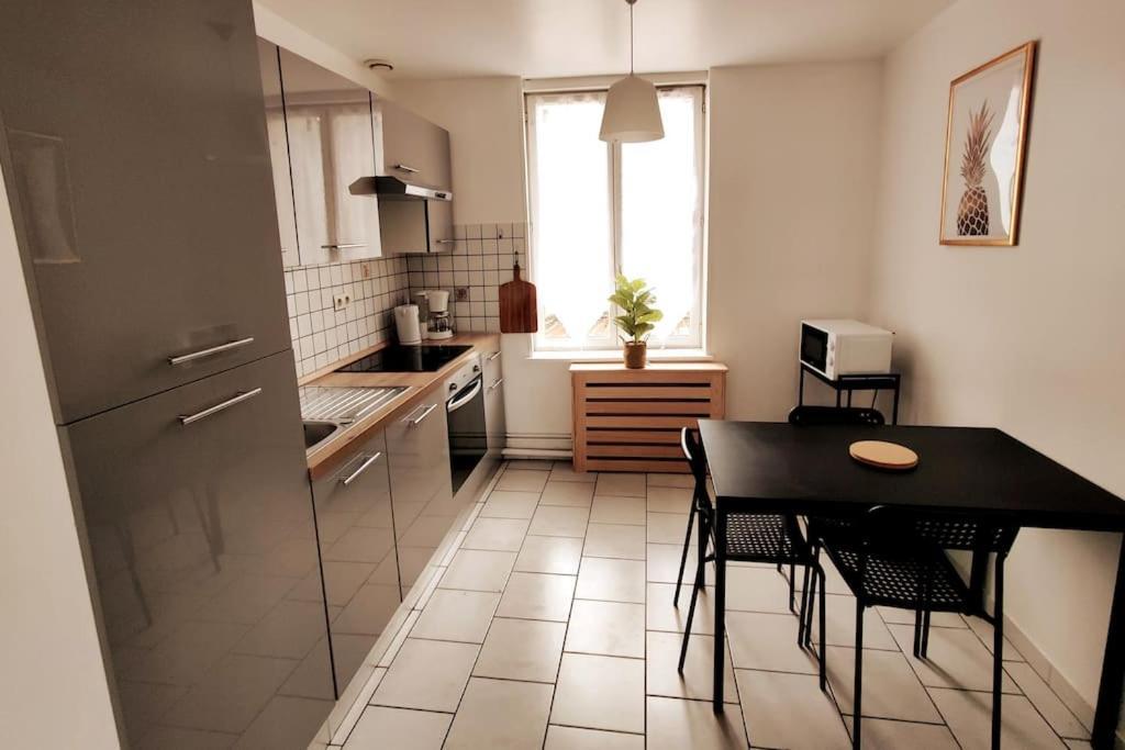 Logement Entier Proche Tribunaux Douai Exterior foto